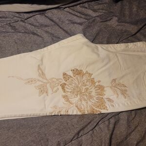 Chico's Cream Slim Leg Ankle Pants